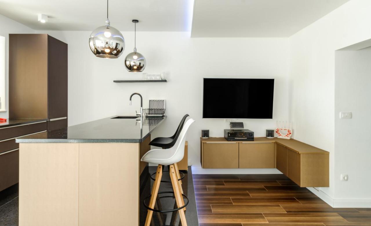 Luxury Apartment Martinis With Pool Split Extérieur photo