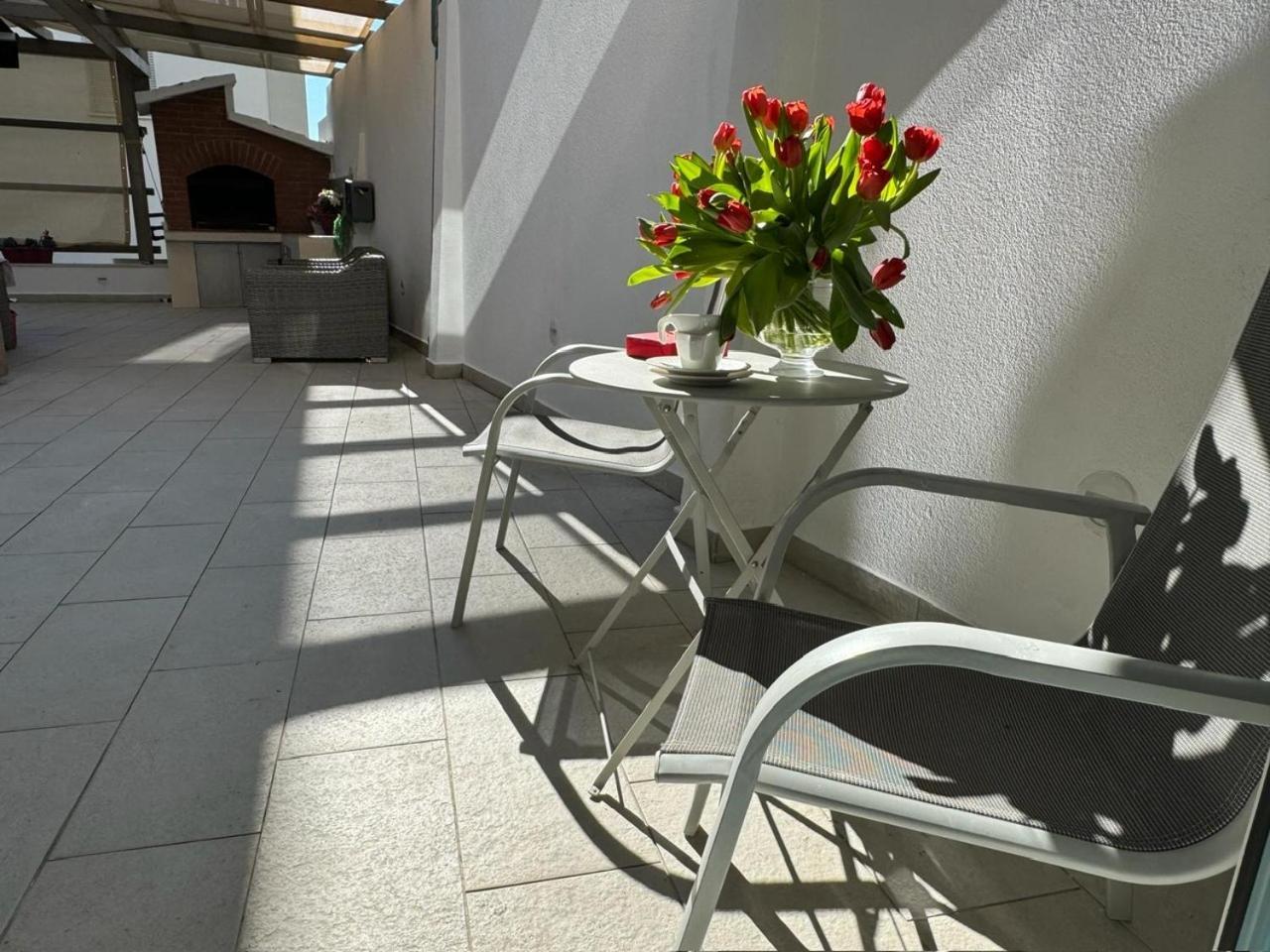 Luxury Apartment Martinis With Pool Split Extérieur photo